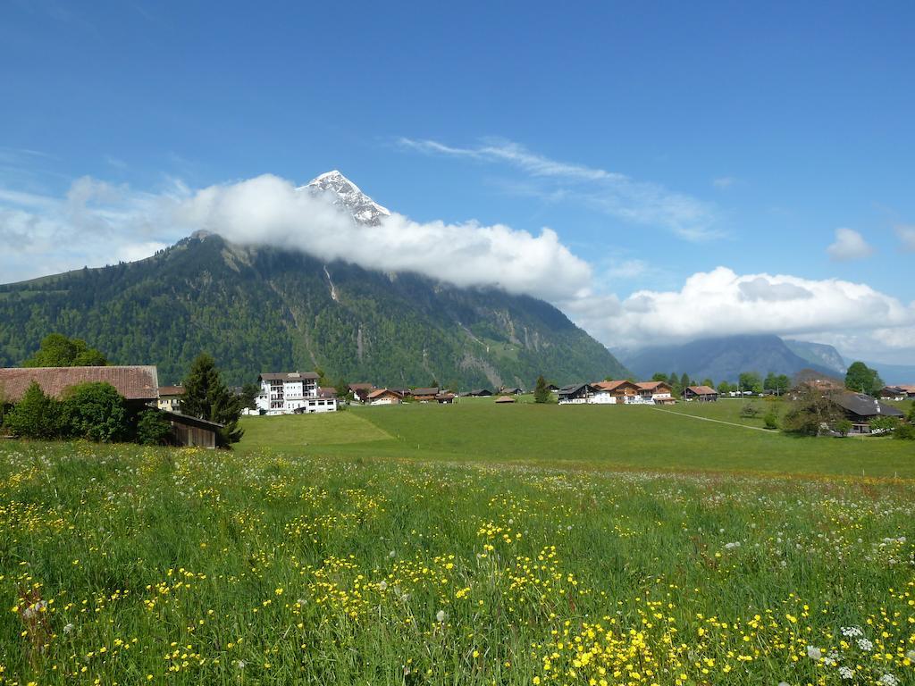 Hotel Restaurant Sunnmatt Aeschi Bei Spiez Exterior photo