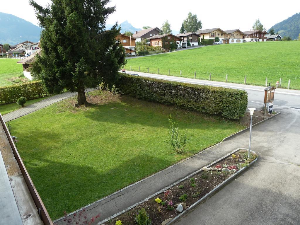 Hotel Restaurant Sunnmatt Aeschi Bei Spiez Exterior photo