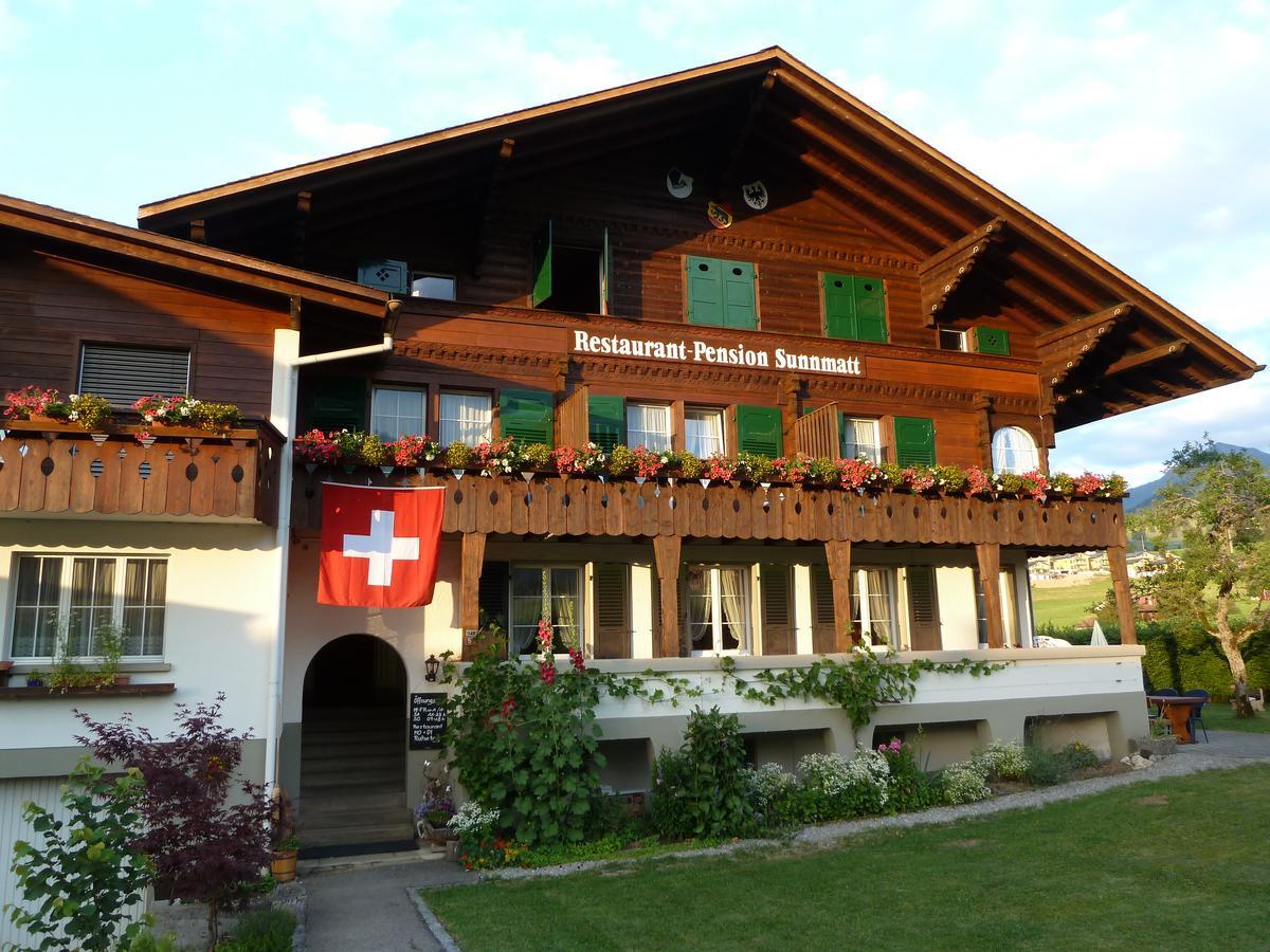 Hotel Restaurant Sunnmatt Aeschi Bei Spiez Exterior photo